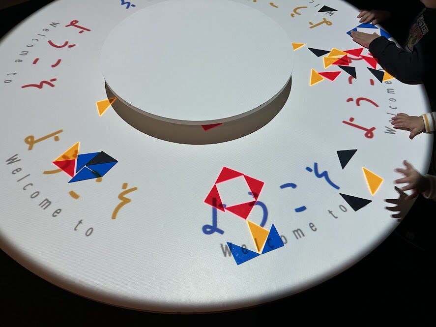 音に合わせてパズルで花を作った